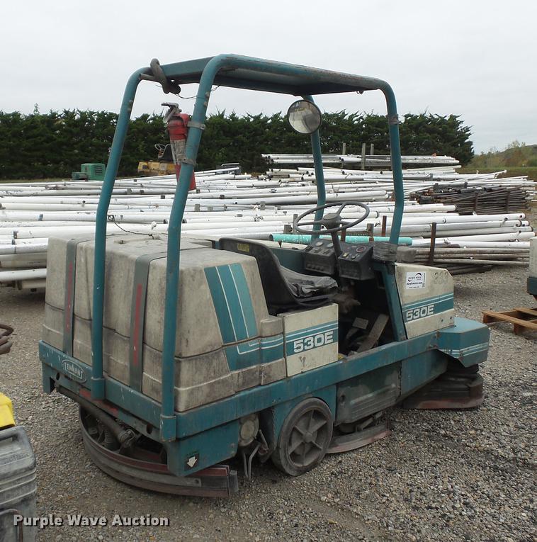 image for item DA0836 Tennent 530E floor scrubber