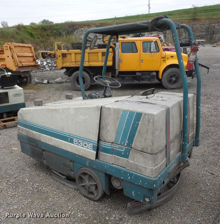 image for item DA0836 Tennent 530E floor scrubber