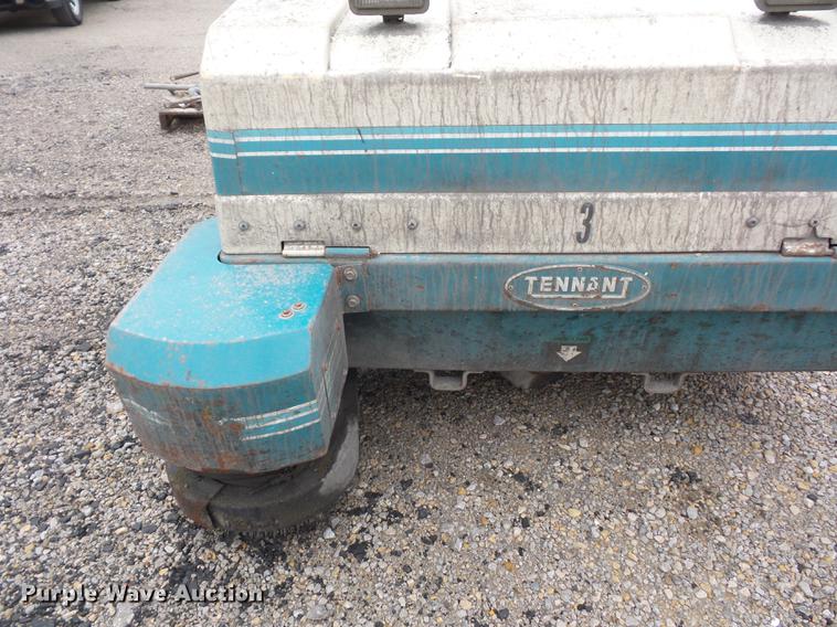image for item DA0836 Tennent 530E floor scrubber