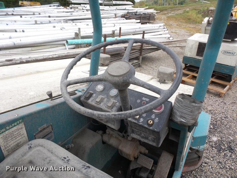 image for item DA0836 Tennent 530E floor scrubber