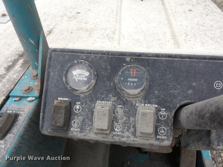 image for item DA0836 Tennent 530E floor scrubber