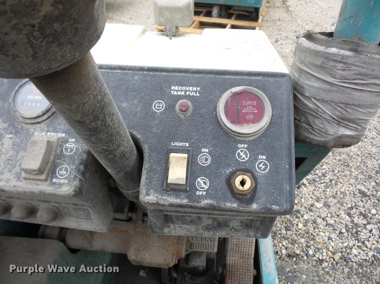 image for item DA0836 Tennent 530E floor scrubber