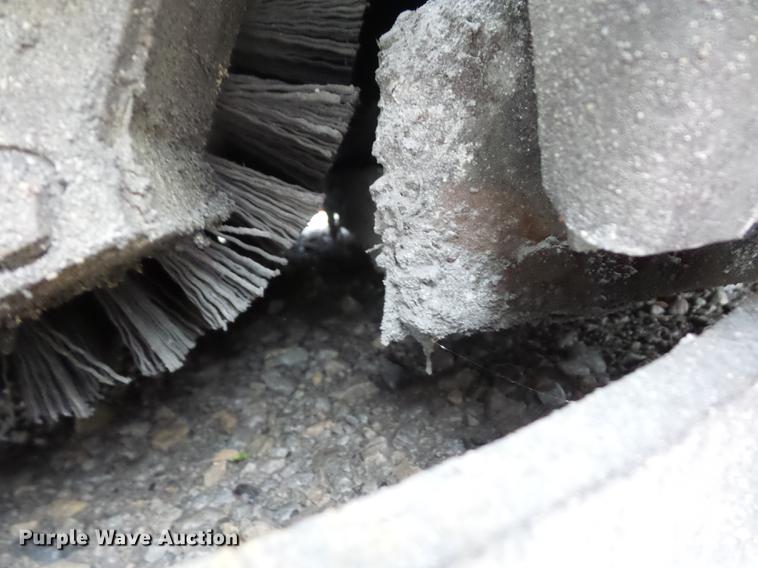 image for item DA0836 Tennent 530E floor scrubber