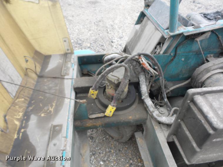 image for item DA0836 Tennent 530E floor scrubber