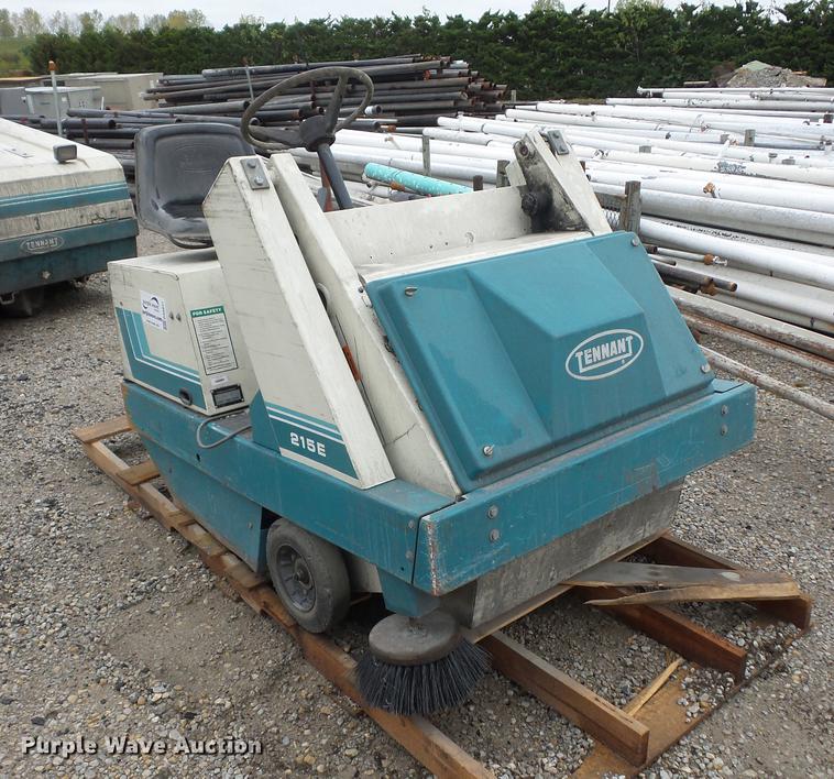 image for item DA0837 Tennant 215E sweeper
