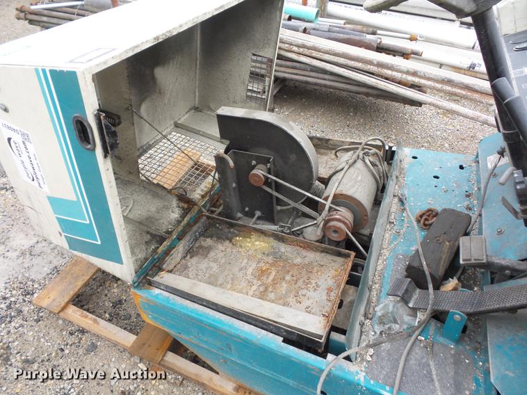 image for item DA0837 Tennant 215E sweeper