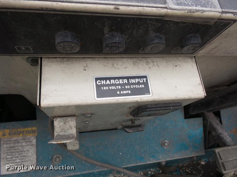 image for item DA0837 Tennant 215E sweeper