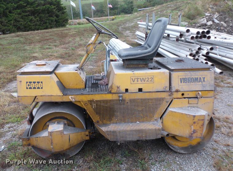 image for item DA0844 Case VTW22 Vibromax double drum roller