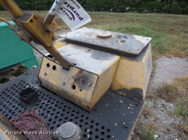 image for item DA0844 Case VTW22 Vibromax double drum roller