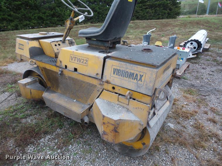 image for item DA0844 Case VTW22 Vibromax double drum roller