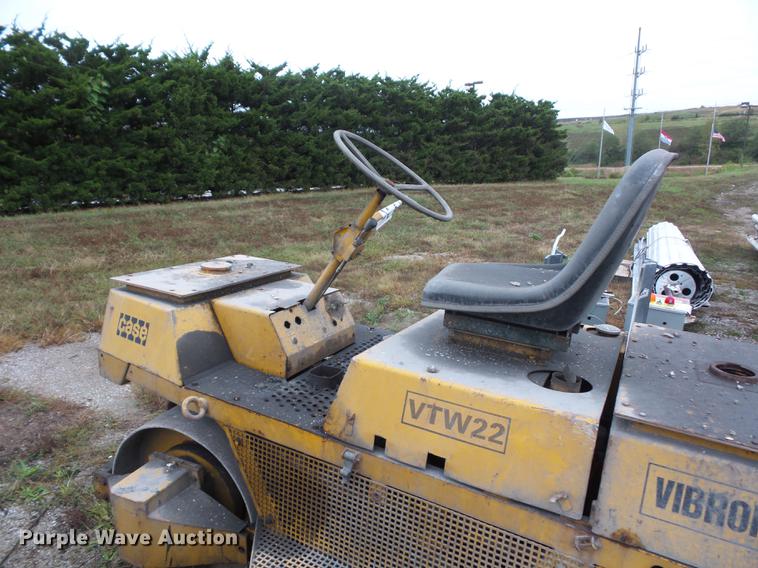 image for item DA0844 Case VTW22 Vibromax double drum roller