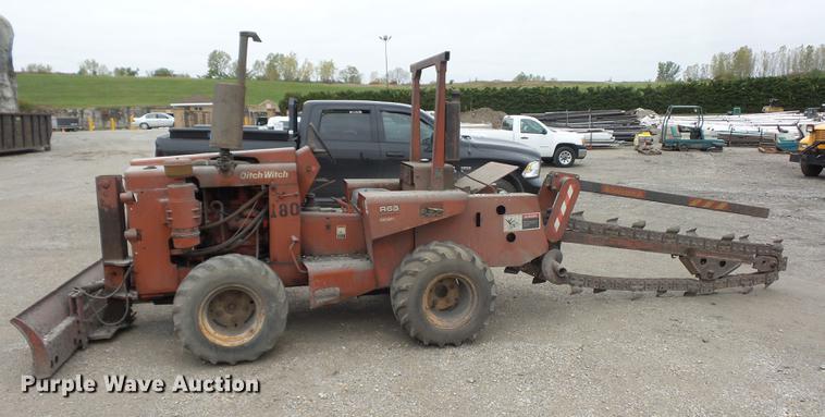 image for item DA0858 Ditch Witch R65 trencher