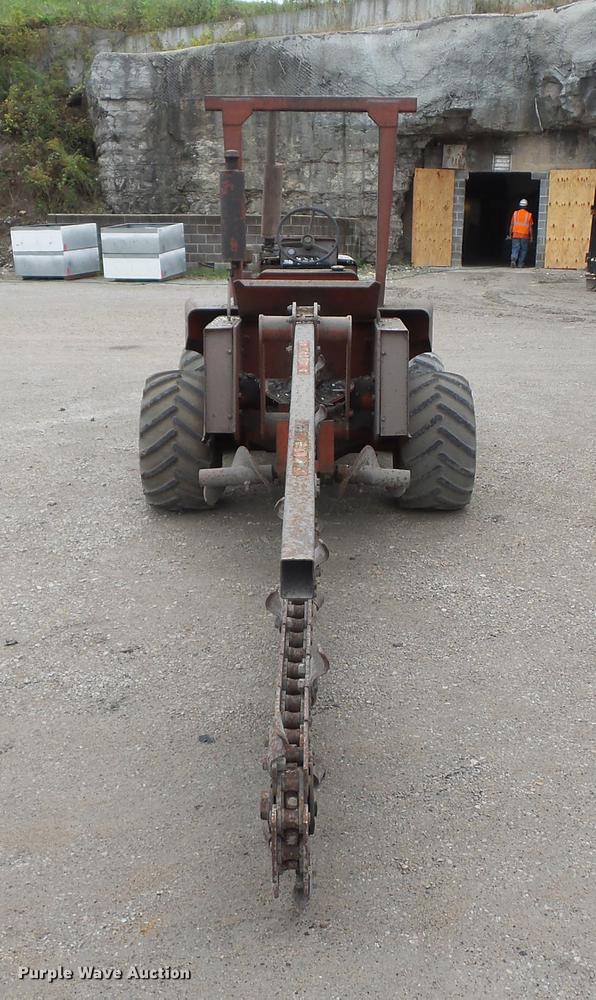 image for item DA0858 Ditch Witch R65 trencher