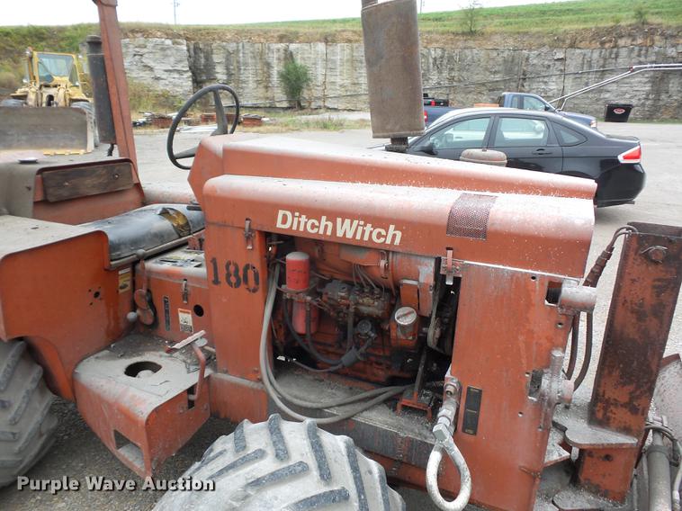 image for item DA0858 Ditch Witch R65 trencher