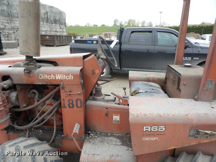 image for item DA0858 Ditch Witch R65 trencher