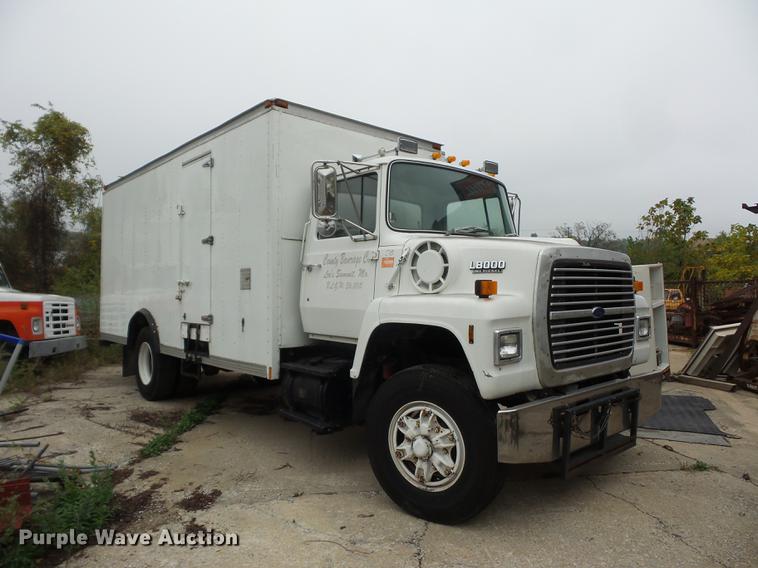 image for item DA0863 1990 Ford LN8000 refrigerated van truck