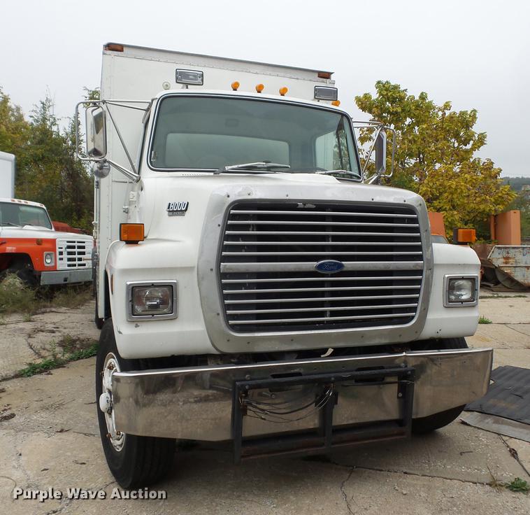 image for item DA0863 1990 Ford LN8000 refrigerated van truck