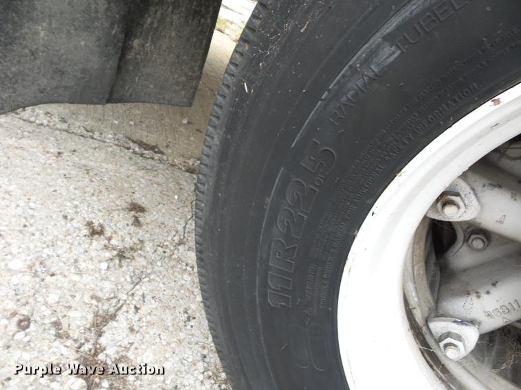 image for item DA0863 1990 Ford LN8000 refrigerated van truck