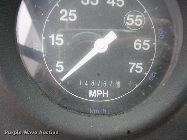 image for item DA0863 1990 Ford LN8000 refrigerated van truck