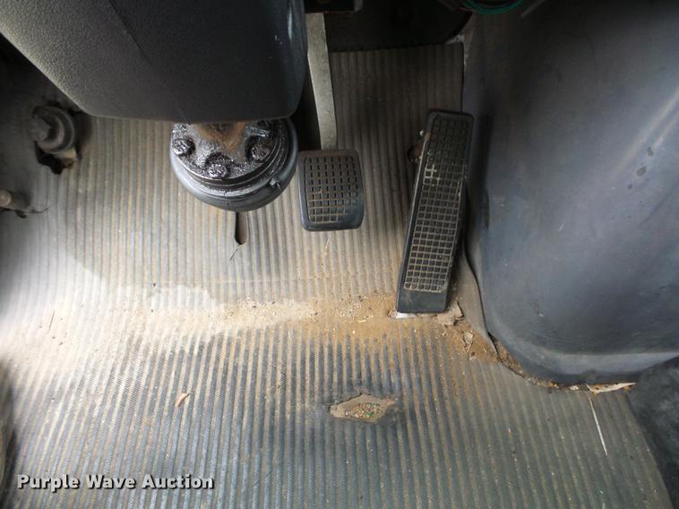 image for item DA0863 1990 Ford LN8000 refrigerated van truck