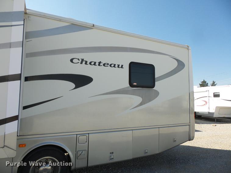 image for item DA0868 2006 Chevrolet C5500 Chateau RV