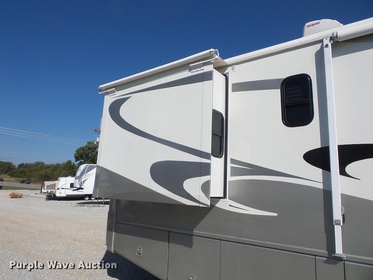 image for item DA0868 2006 Chevrolet C5500 Chateau RV