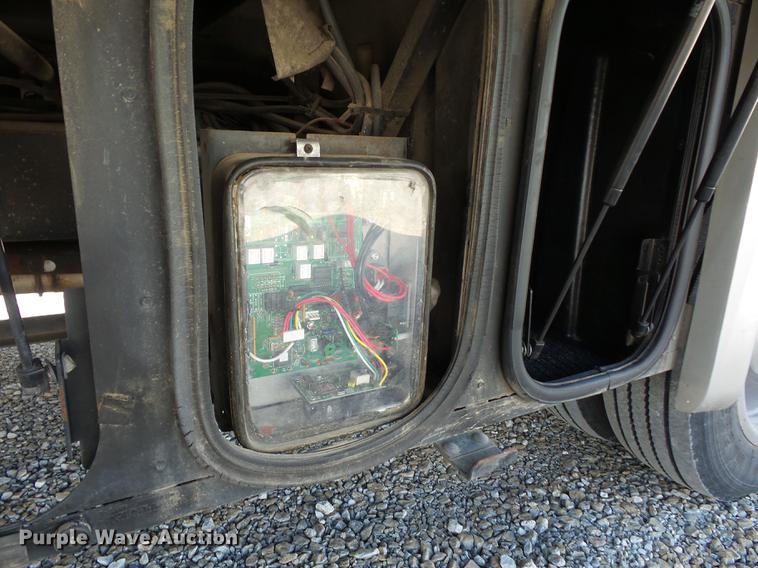 image for item DA0868 2006 Chevrolet C5500 Chateau RV