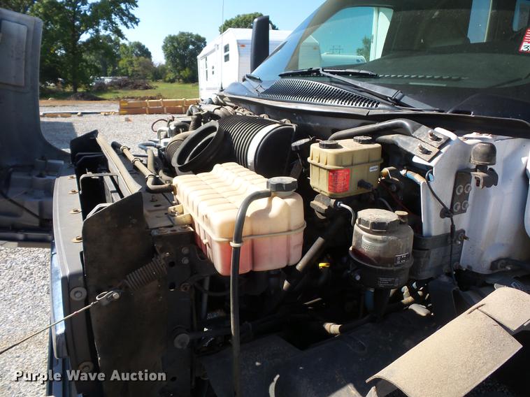 image for item DA0868 2006 Chevrolet C5500 Chateau RV