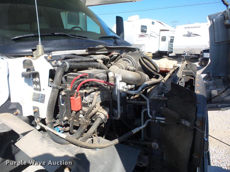 image for item DA0868 2006 Chevrolet C5500 Chateau RV