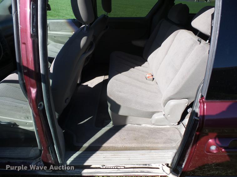 image for item DA0887 2001 Dodge Grand Caravan van