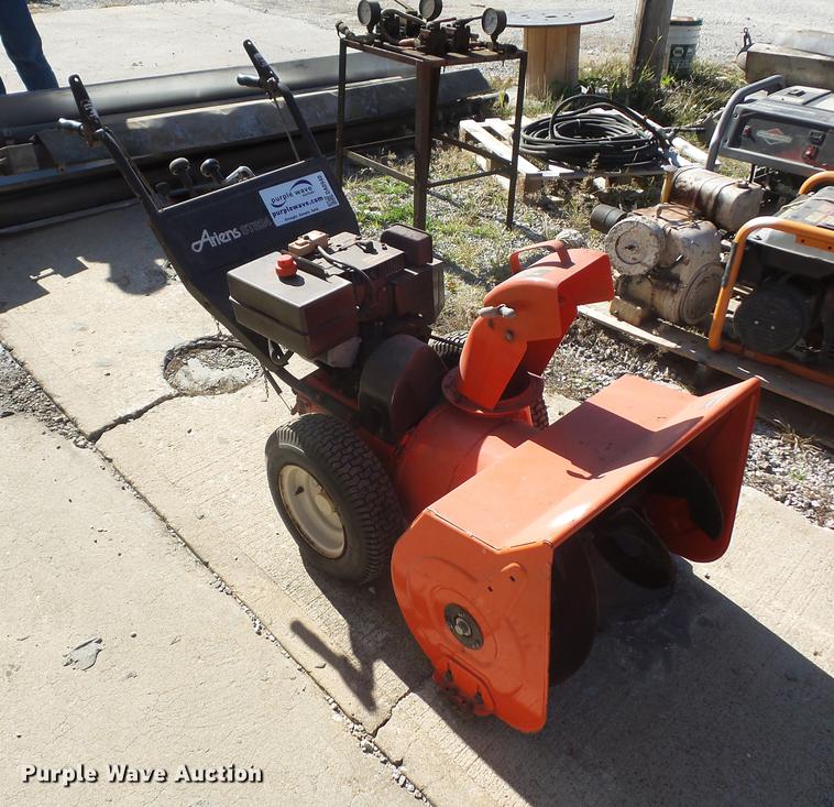 Ariens ST824 snow blower in Raytown, MO Item DA0940 sold Purple Wave