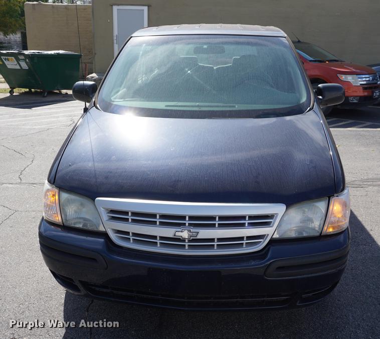 image for item DA1318 2002 Chevrolet Venture van