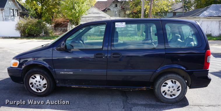image for item DA1318 2002 Chevrolet Venture van