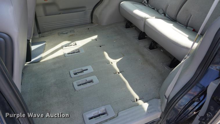 image for item DA1318 2002 Chevrolet Venture van