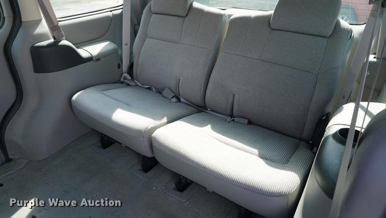 image for item DA1318 2002 Chevrolet Venture van