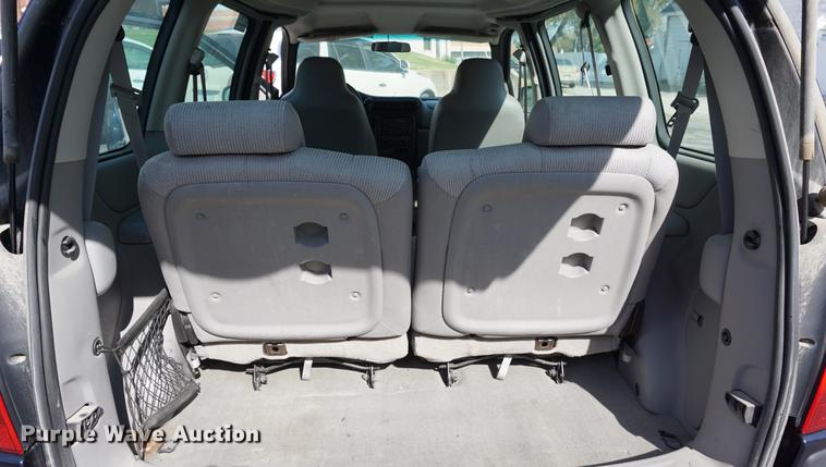 image for item DA1318 2002 Chevrolet Venture van