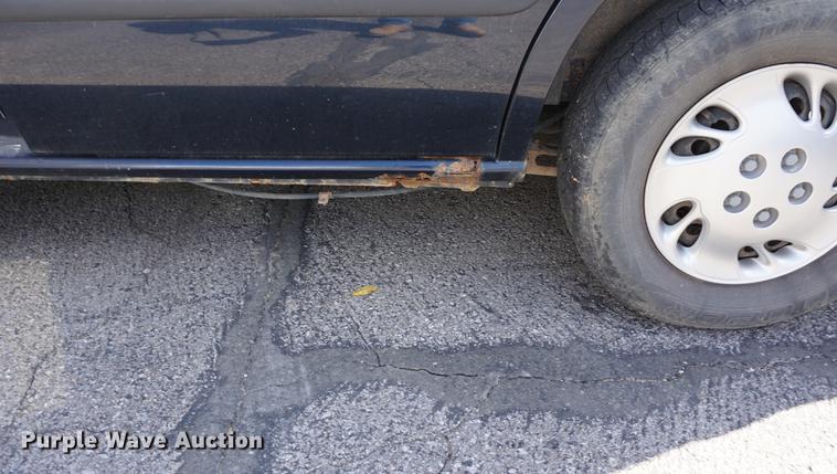 image for item DA1318 2002 Chevrolet Venture van