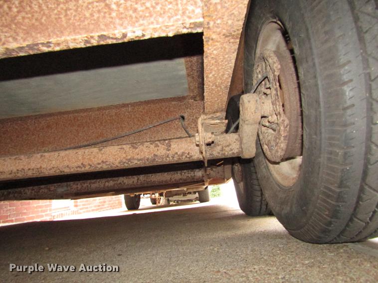 image for item DA3213 1996 Pace American L816TA2 enclosed cargo trailer