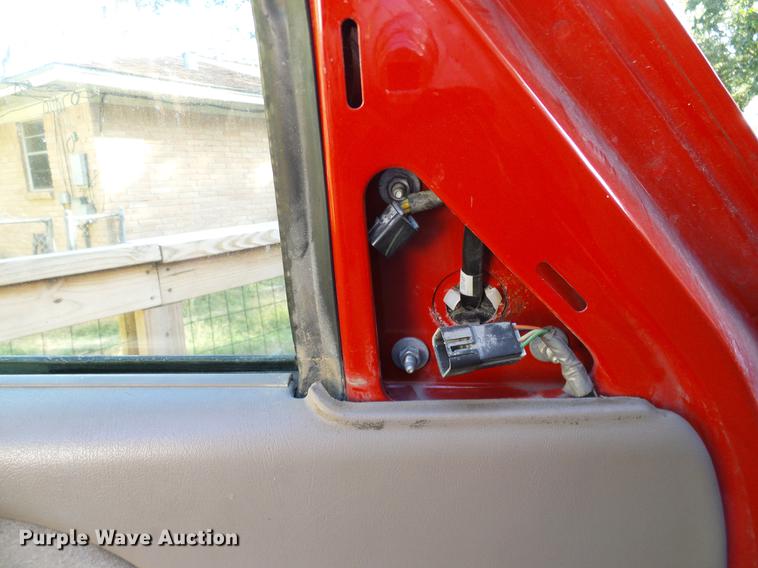 image for item DA6959 2001 Chevrolet Silverado 2500HD Crew Cab pickup truck