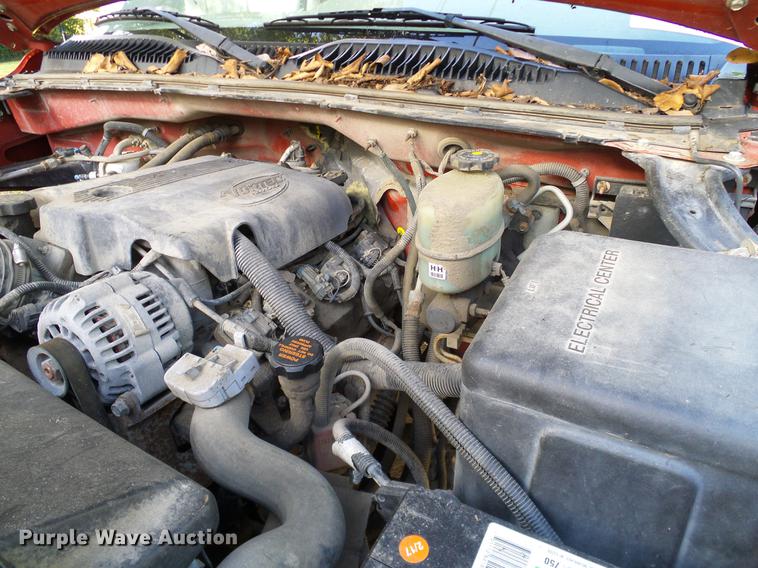 image for item DA6959 2001 Chevrolet Silverado 2500HD Crew Cab pickup truck