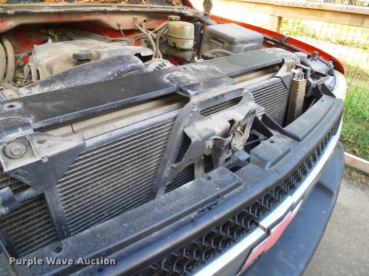 image for item DA6959 2001 Chevrolet Silverado 2500HD Crew Cab pickup truck