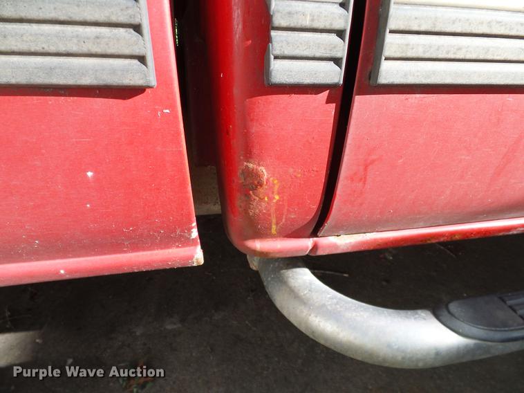 image for item DA6959 2001 Chevrolet Silverado 2500HD Crew Cab pickup truck