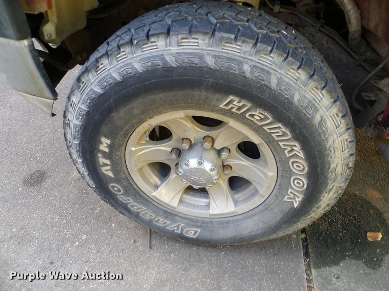 image for item DA6959 2001 Chevrolet Silverado 2500HD Crew Cab pickup truck