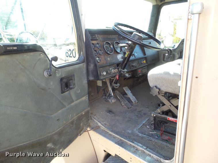 image for item DA7006 1997 Kenworth T300 box truck