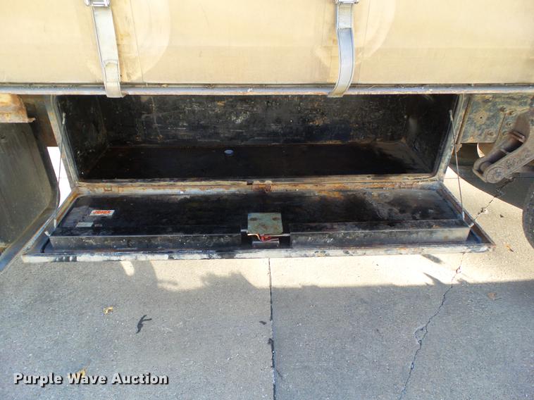 image for item DA7006 1997 Kenworth T300 box truck