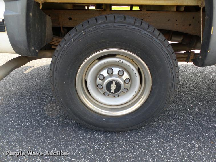 image for item DB4209 1998 Chevrolet Silverado 3500 pickup truck