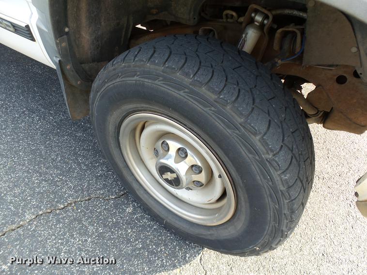 image for item DB4209 1998 Chevrolet Silverado 3500 pickup truck