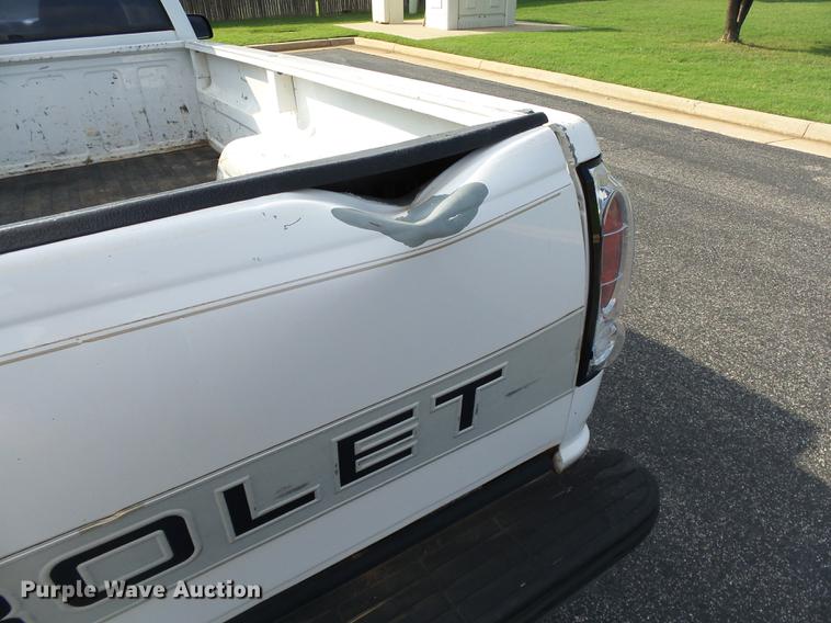 image for item DB4209 1998 Chevrolet Silverado 3500 pickup truck