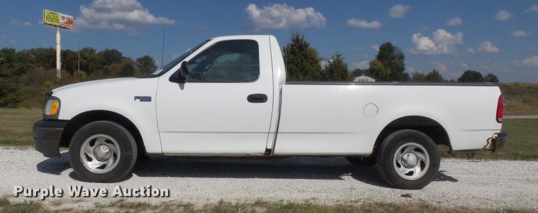 image for item DB6393 2001 Ford F150 XL pickup truck