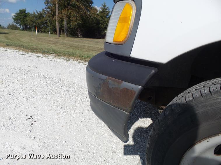 image for item DB6393 2001 Ford F150 XL pickup truck